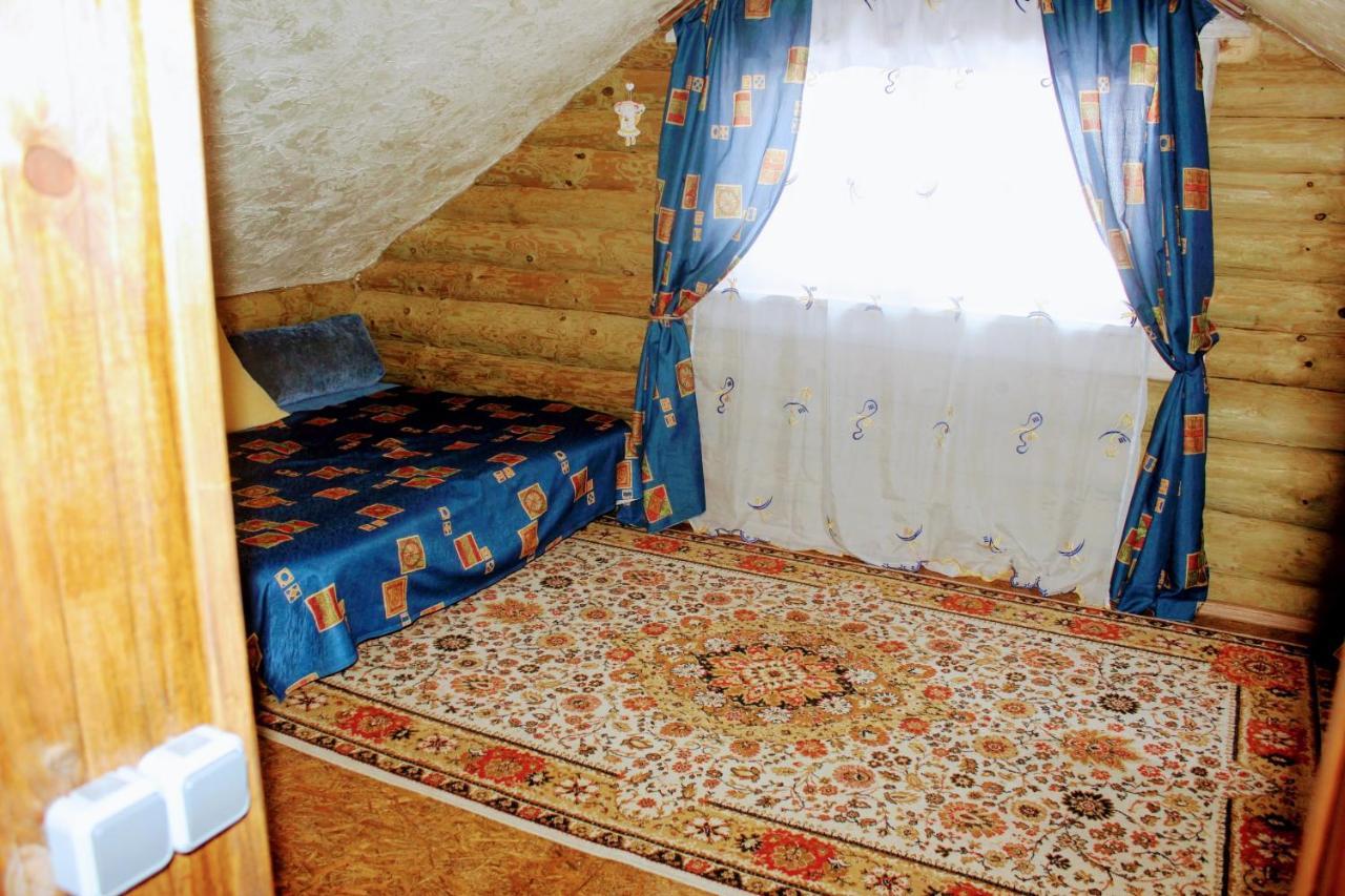 Котедж Самовар Нова Гребля Екстер'єр фото